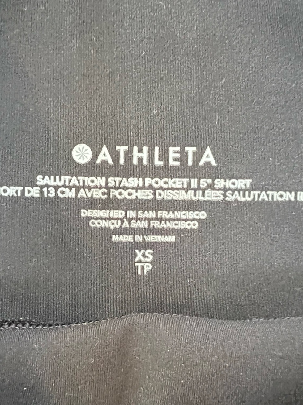 Athleta Salutation Stash High Rise 5" Athleta Bike Shorts in Black, size XS - Picture 6 of 12